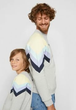 Kaotiko CREW SEATTLE UNISEX - Sweatshirt - Gris/amarillo/verde 6 Kaotiko CREW SEATTLE UNISEX - Sweatshirt - Gris/amarillo/verde -Kaotiko Shop 05a825037cc84c7b8bbe0df0eed28b10