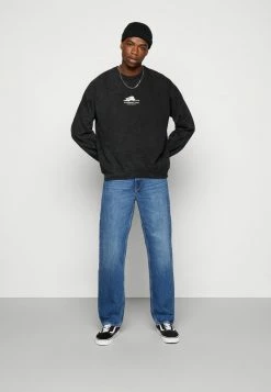 Kaotiko CREW WASHED NETHERWORLD DOOR UNISEX - Sweatshirt - Black 3 Kaotiko CREW WASHED NETHERWORLD DOOR UNISEX - Sweatshirt - Black -Kaotiko Shop 23b7c2b4895546efa3a3821a4e5d664a