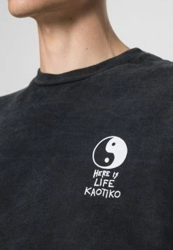 Kaotiko CREW WHERE IS LIFE - Sweatshirt - Black -Kaotiko Shop 6c5aabd13fdc4b2c8ed206a5ae512792