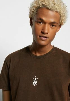 Kaotiko WASHED GREEK ELEMENTS UNISEX - Print T-shirt - Brown -Kaotiko Shop 77c4d69ea7d84996b2b37510fd091f9a