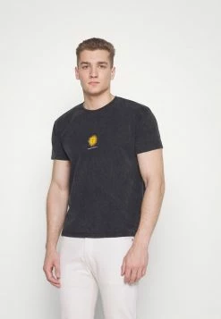 Kaotiko WASHED SOLAR SYSTEM UNISEX - Print T-shirt - Black -Kaotiko Shop 85beb61a47f047b1875291128ccaff09