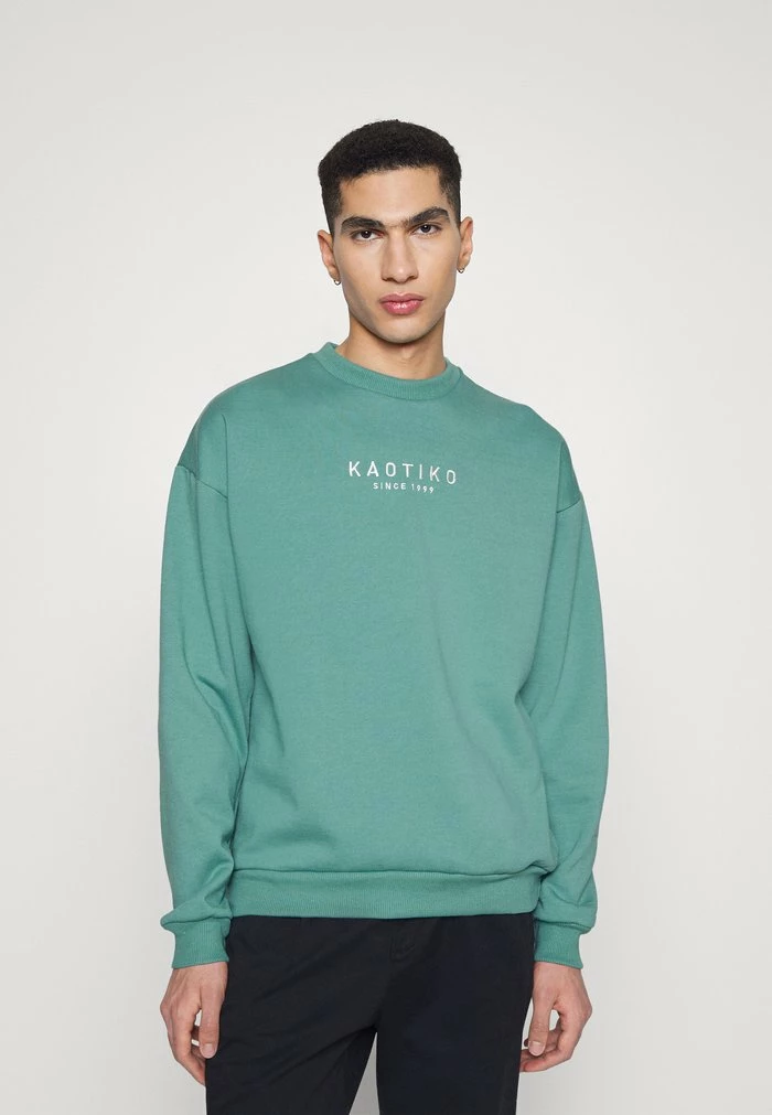 CREW BASIC UNISEX - Sweatshirt - basil Kaotiko CREW BASIC UNISEX - Sweatshirt - Basil -Kaotiko Shop 92f8a17c063f44b782fbdd380491e879