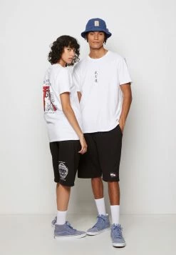 Kaotiko WASHED FACE EVERYTHING - Print T-shirt - White