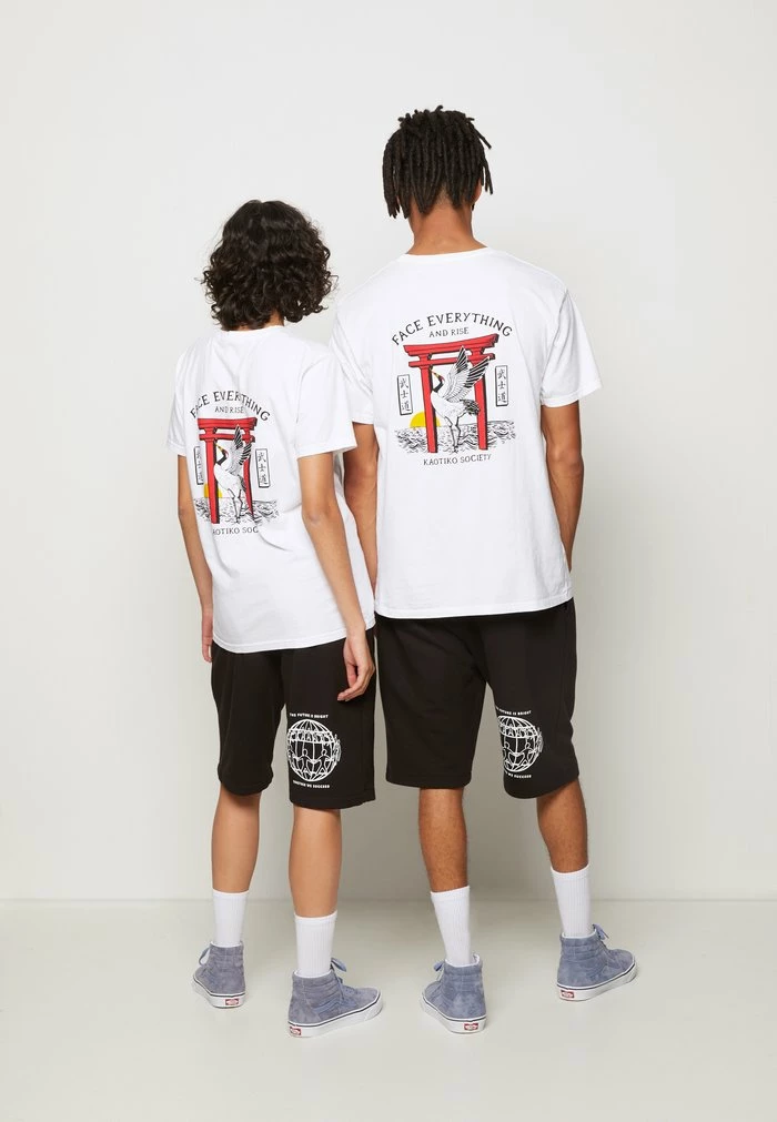 WASHED FACE EVERYTHING - Print T-shirt - white Kaotiko WASHED FACE EVERYTHING - Print T-shirt - White -Kaotiko Shop 96232345208641e2a2c90c5b6a4b0231