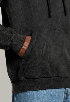 Kaotiko HOWLING WOLVES UNISEX - Hoodie - Black -Kaotiko Shop 9e4952f7e9c444faa26bff50db0819a8