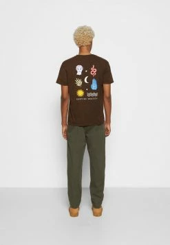 Kaotiko WASHED GREEK ELEMENTS UNISEX - Print T-shirt - Brown -Kaotiko Shop a290118e11554e94b8d02136eb6daa5a