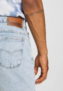 Kaotiko BERMUDA BAGGY - Denim Shorts - Denim -Kaotiko Shop e28a8ca620e041ea89b04fa735f4e775