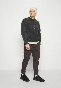 Kaotiko CREW WASHED RUINS UNISEX - Sweatshirt - Black -Kaotiko Shop e4ae3873365649ed9470e3c7caf9abe9