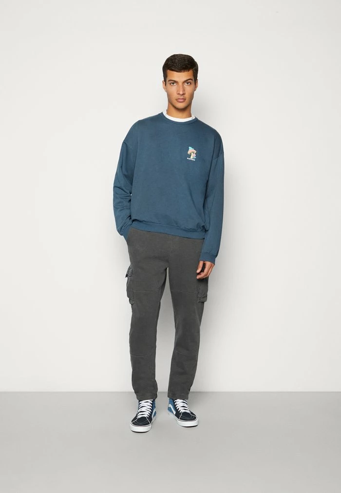 CREW WASHED HAPPY FROG UNISEX - Sweatshirt - navy Kaotiko CREW WASHED HAPPY FROG UNISEX - Sweatshirt - Navy -Kaotiko Shop f0374f8c65c341a298cf92eda2f157f4